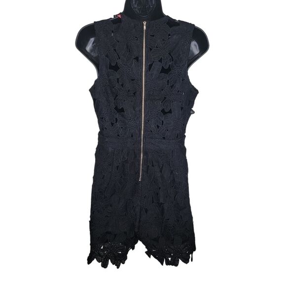 Xtaren black deep-v floral lace shorts romper size Small - Picture 3 of 9